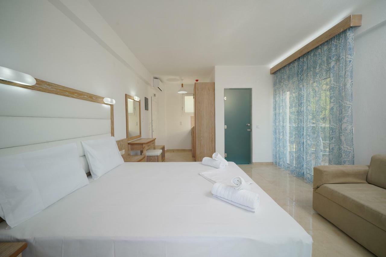 Hotel La Santa Chrysi Ammoudia
