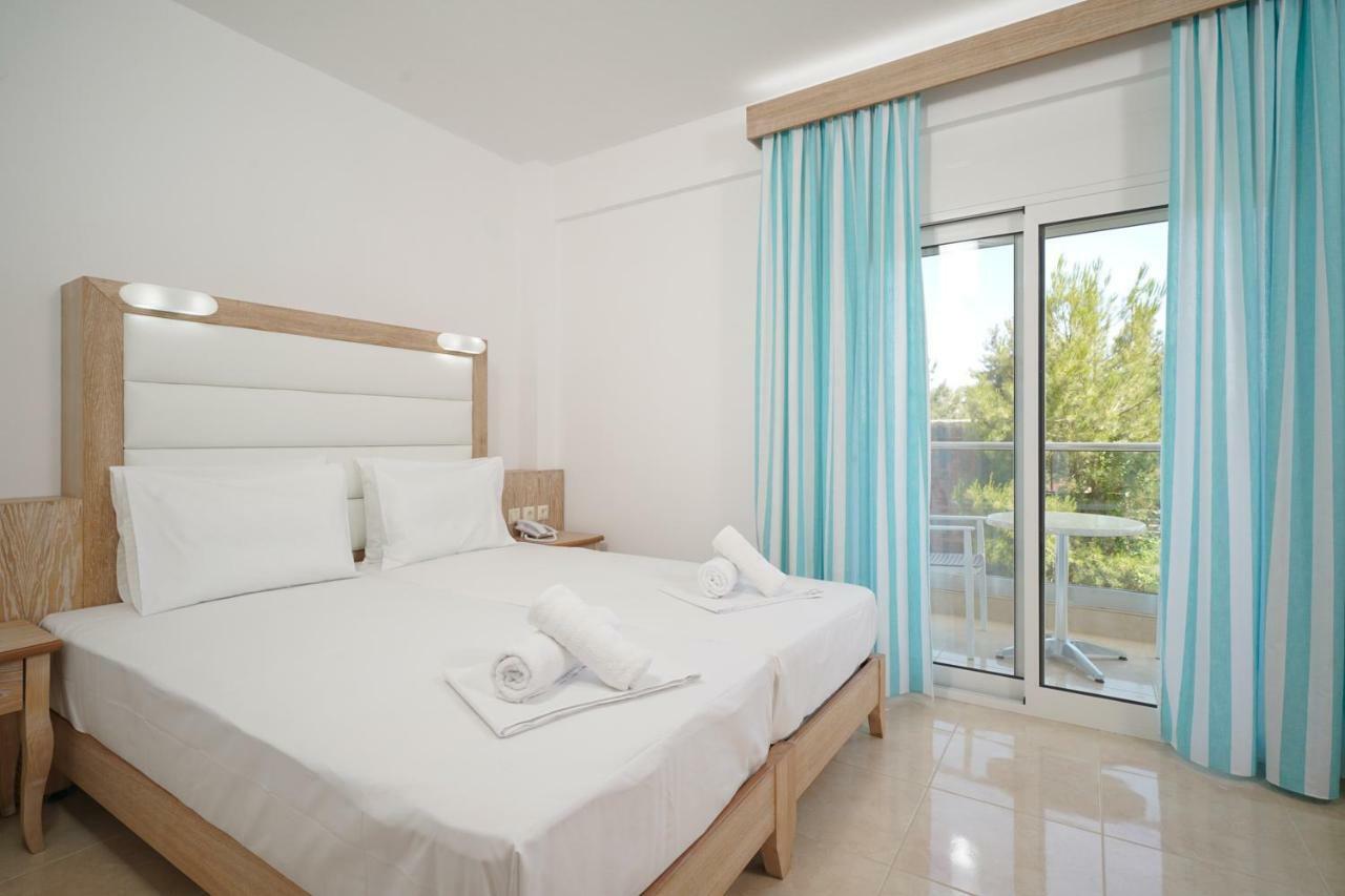 Hotel La Santa Chrysi Ammoudia